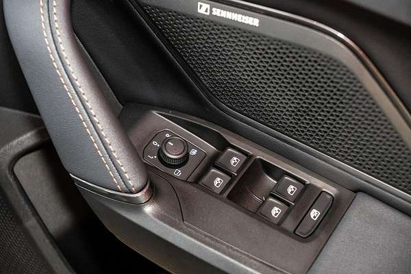 2025 CUPRA Leon VZx KL