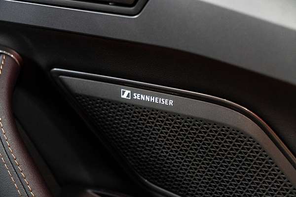 2025 CUPRA Leon VZx KL