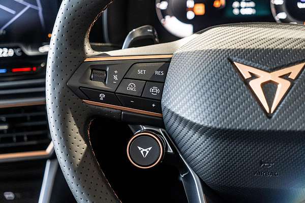 2025 CUPRA Leon VZx KL