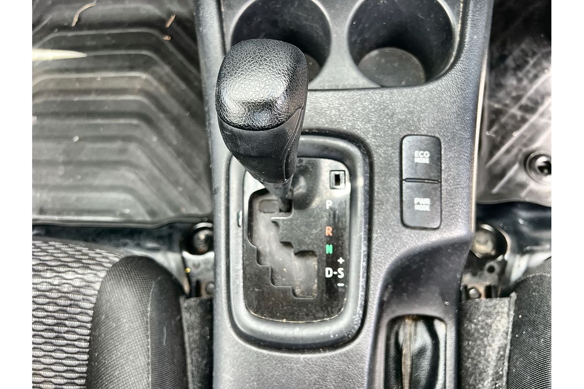 2018 Toyota Hilux Workmate TGN121R Rear Wheel Drive