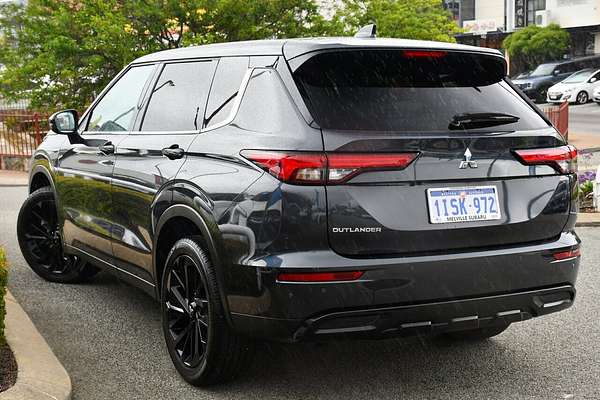 2024 Mitsubishi Outlander Black Edition ZM