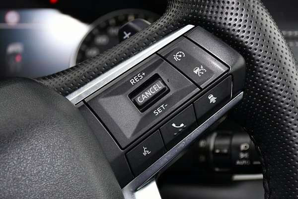 2024 Mitsubishi Outlander Black Edition ZM