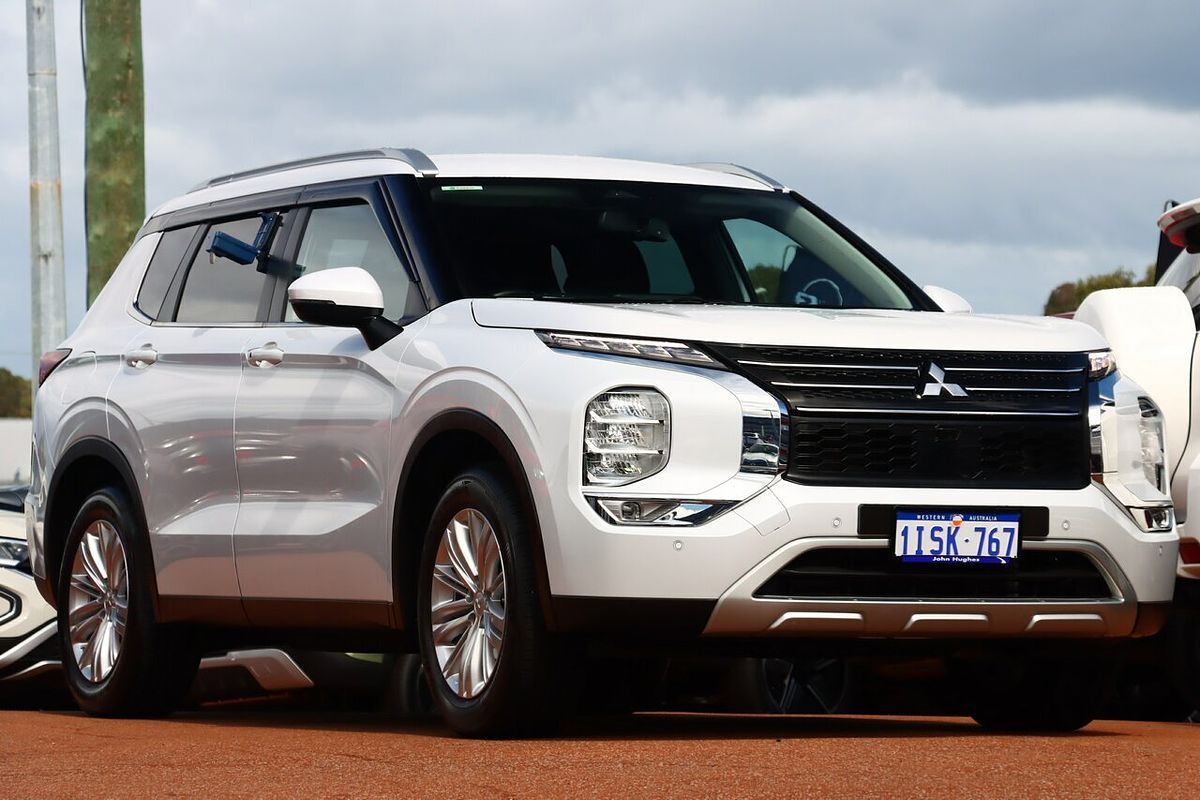 2022 Mitsubishi Outlander LS ZM