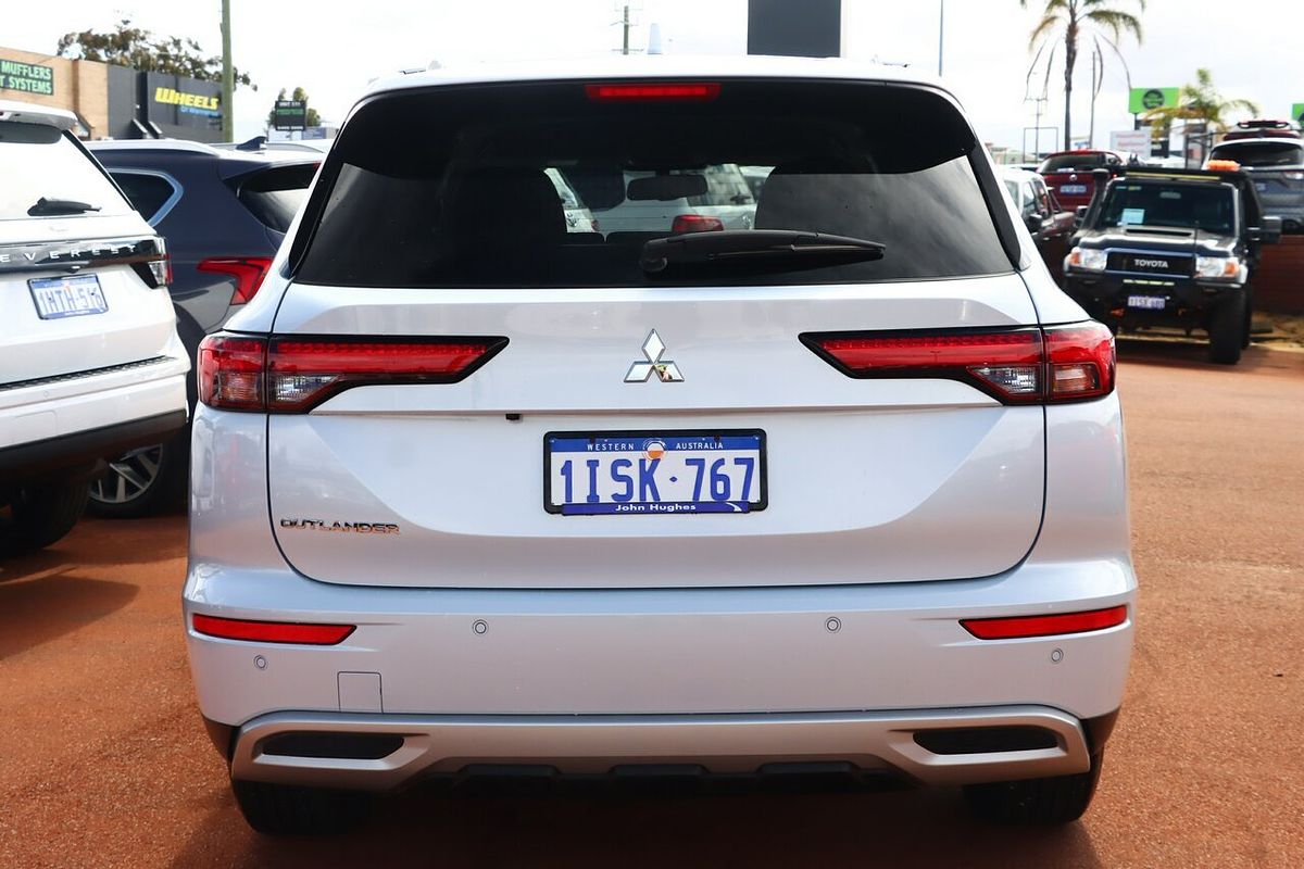2022 Mitsubishi Outlander LS ZM