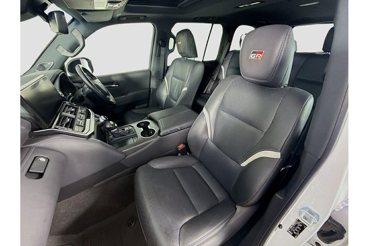 2024 Toyota Landcruiser GR Sport FJA300R