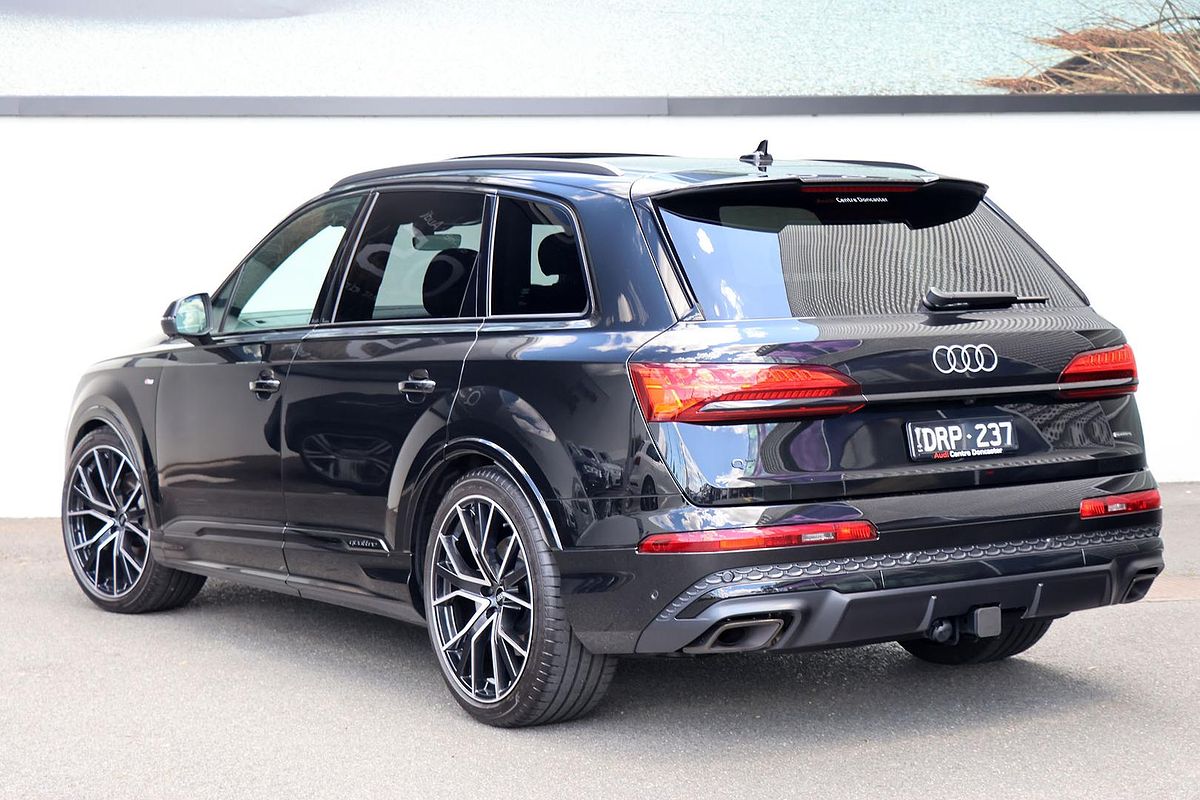 2025 Audi Q7 55 TFSI S line 4M