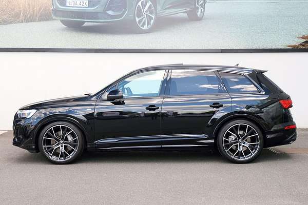 2025 Audi Q7 55 TFSI S line 4M