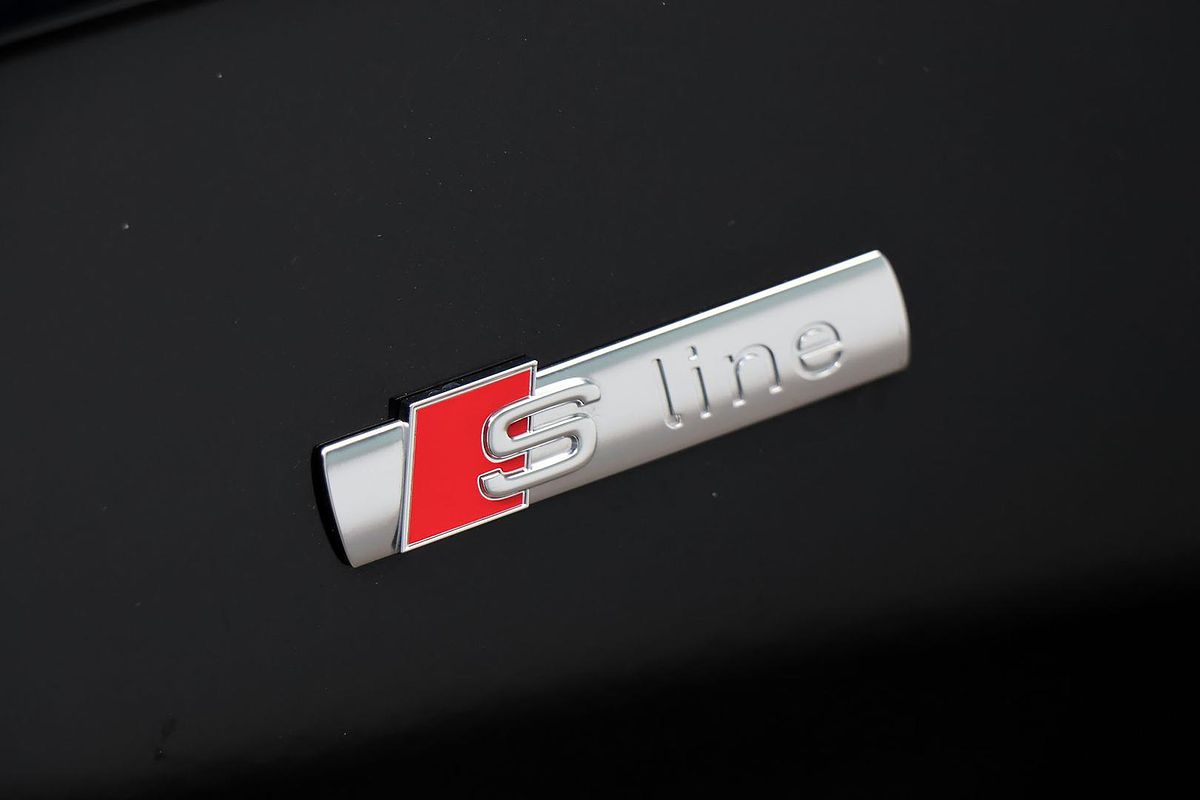 2025 Audi Q7 55 TFSI S line 4M