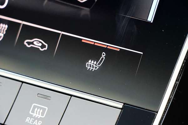 2025 Audi Q7 55 TFSI S line 4M