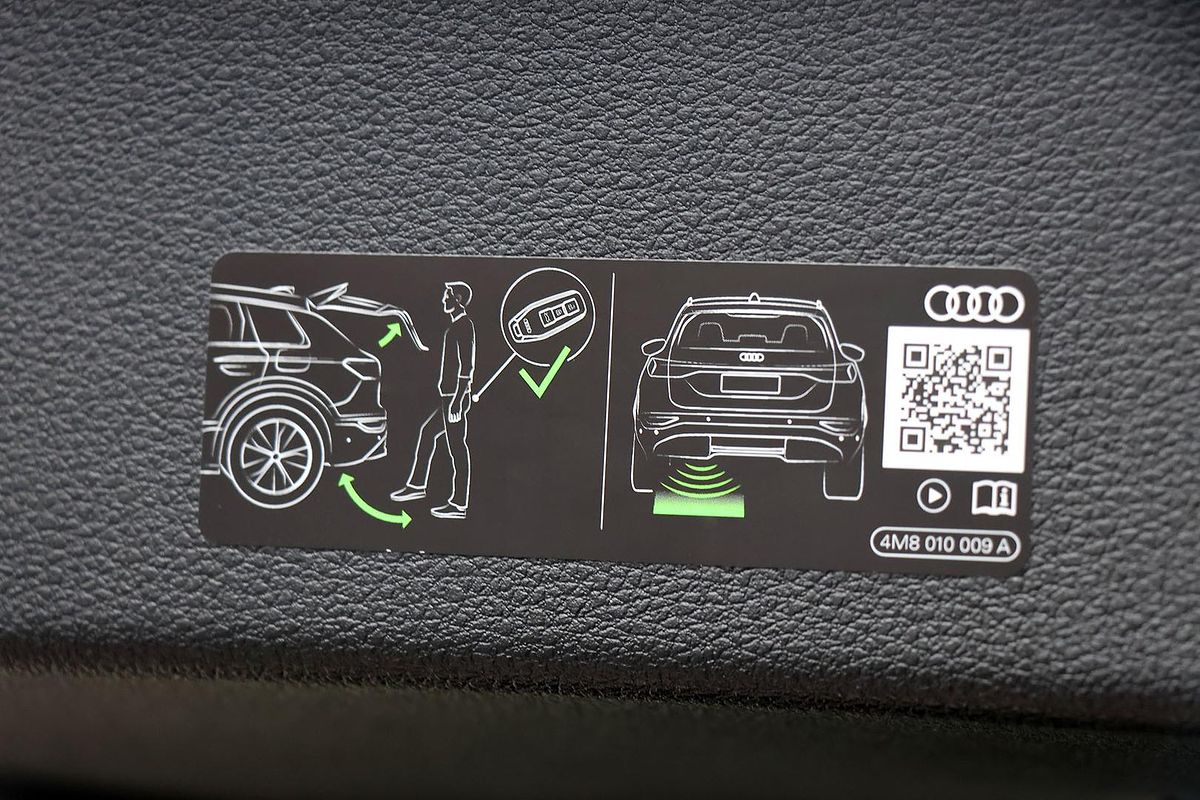 2025 Audi Q7 55 TFSI S line 4M