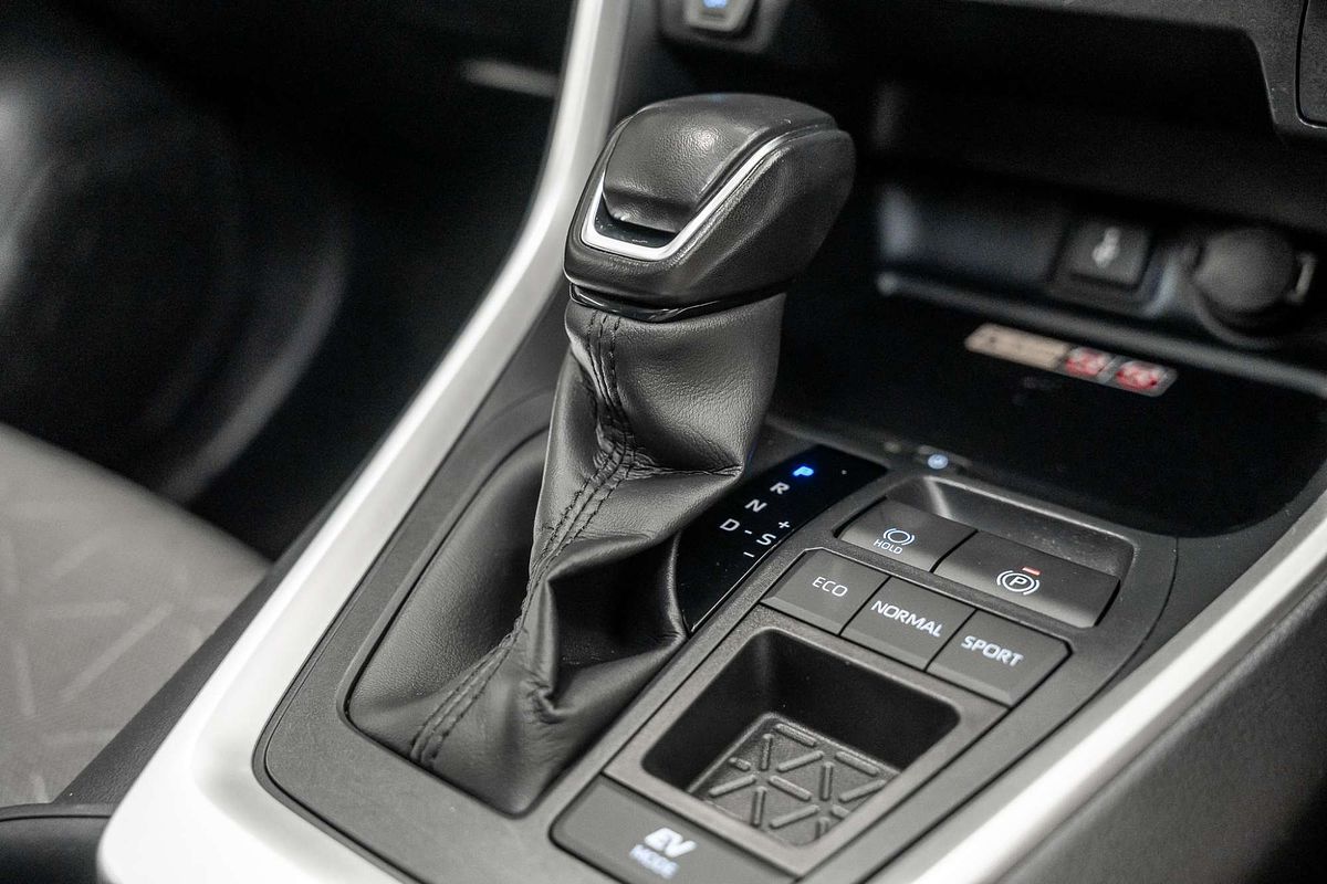 2022 Toyota RAV4 GXL AXAH52R