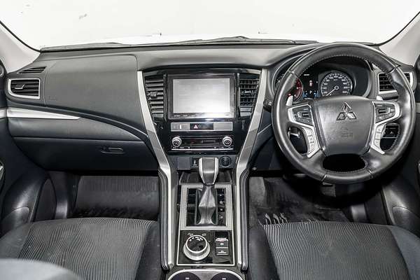 2022 Mitsubishi Pajero Sport GLX QF