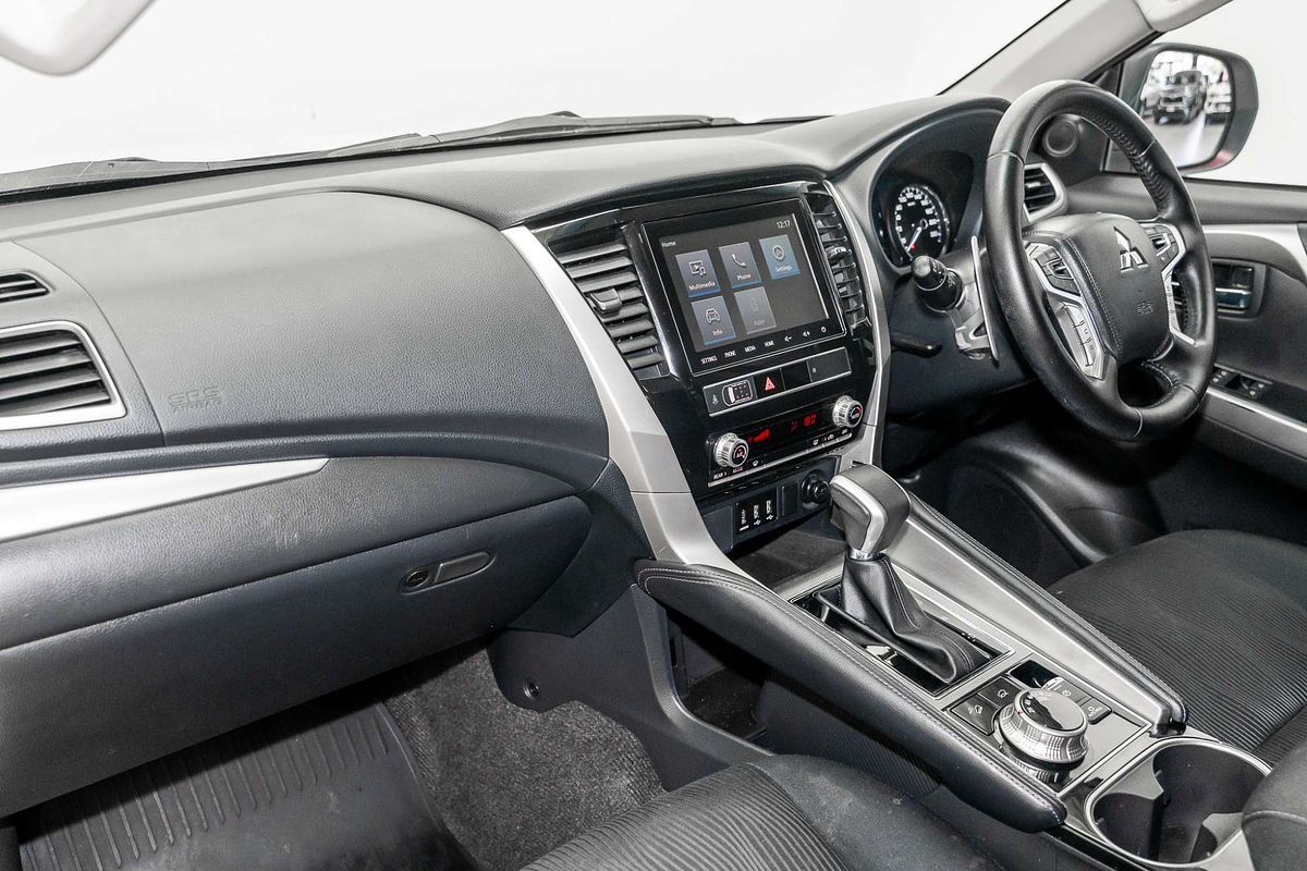 2022 Mitsubishi Pajero Sport GLX QF