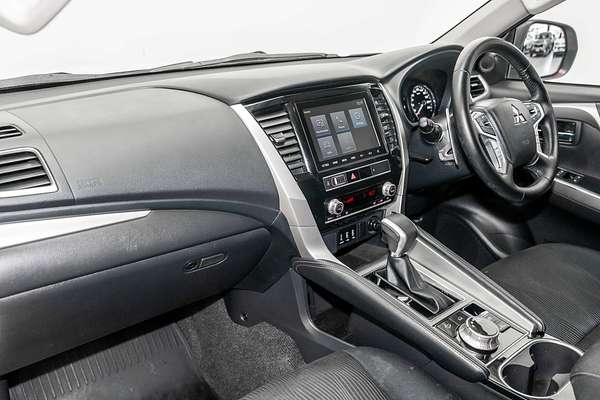 2022 Mitsubishi Pajero Sport GLX QF