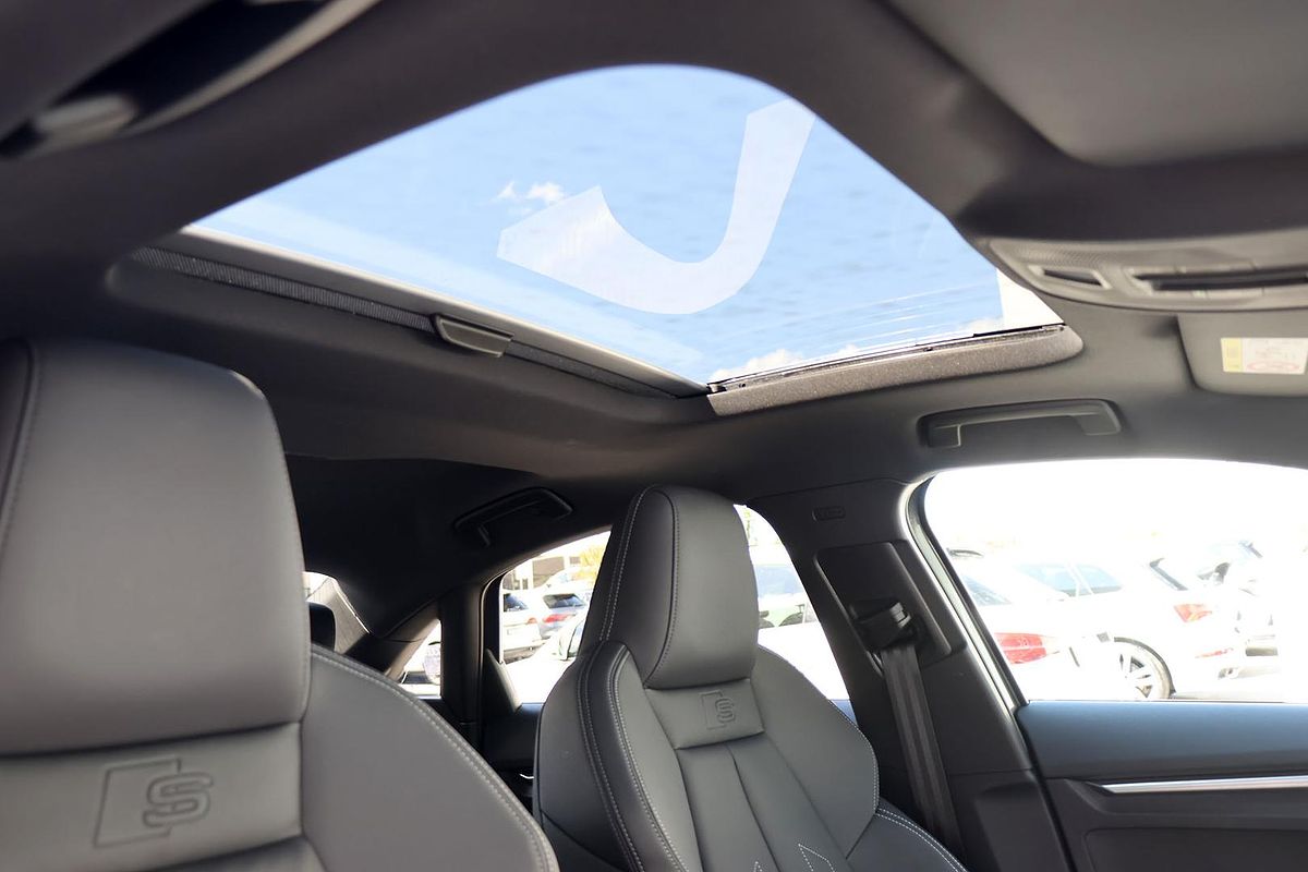 2025 Audi A3 35 TFSI S line GY