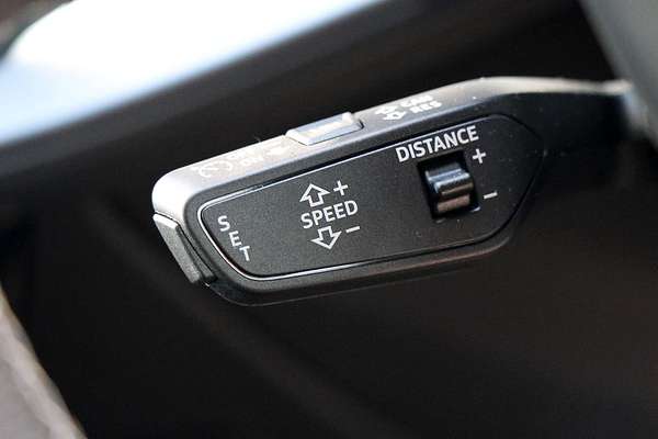 2025 Audi A3 35 TFSI S line GY