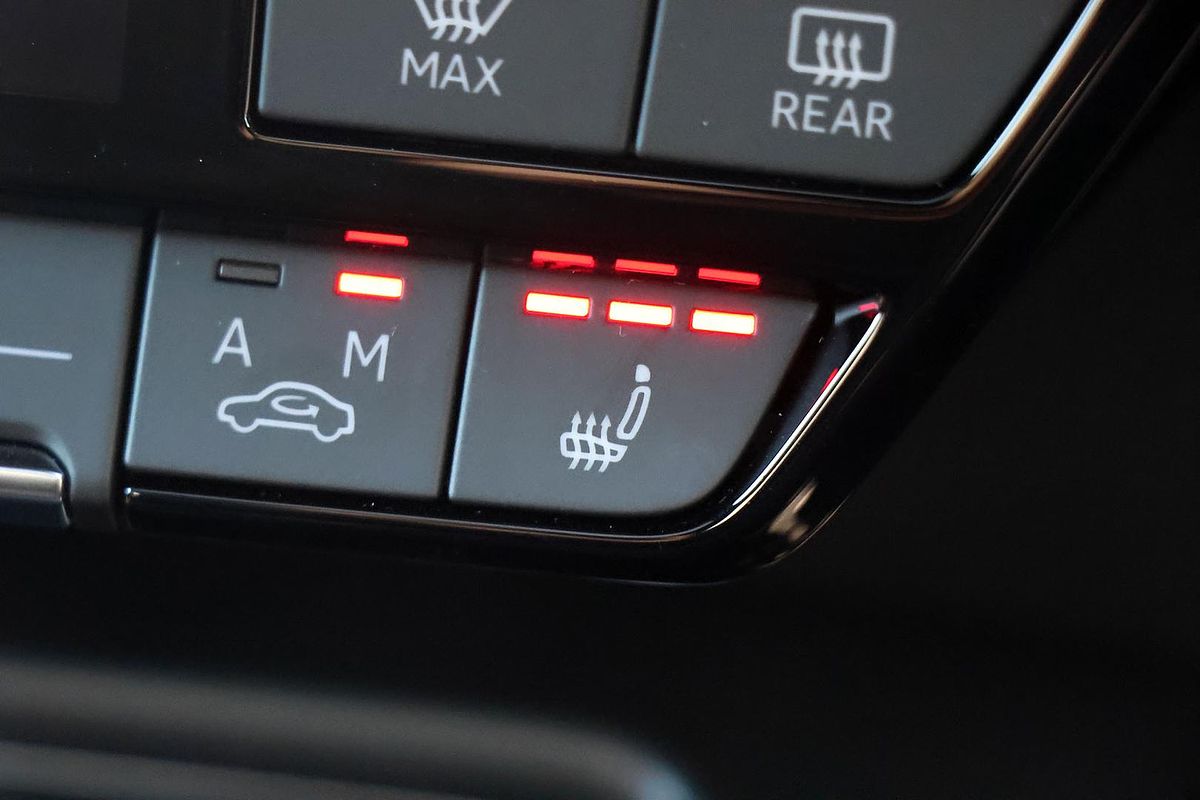 2025 Audi A3 35 TFSI S line GY