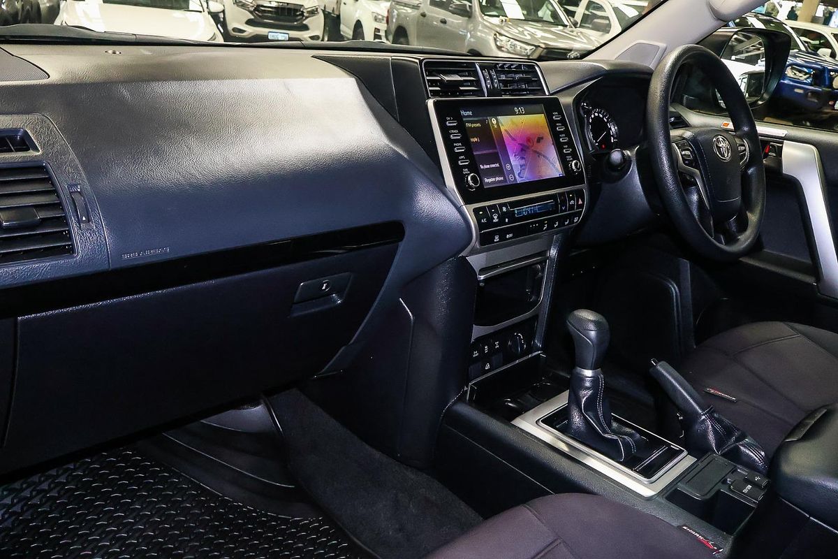 2022 Toyota Landcruiser Prado GX GDJ150R