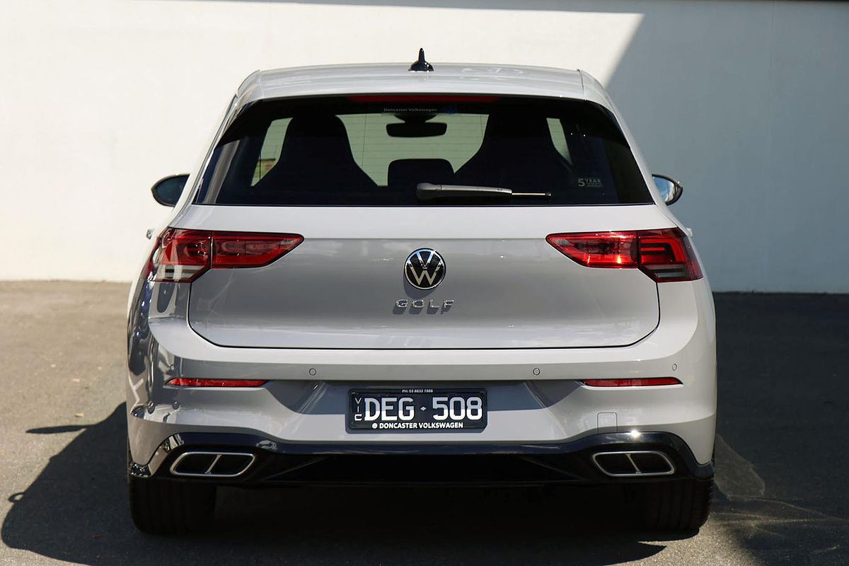 2024 Volkswagen Golf 110TSI R-Line 8