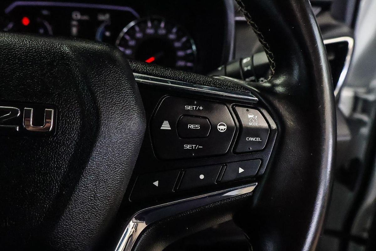 2023 Isuzu MU-X LS-U