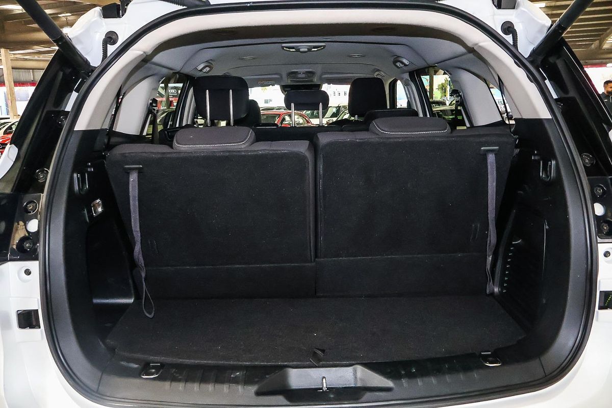 2023 Isuzu MU-X LS-U