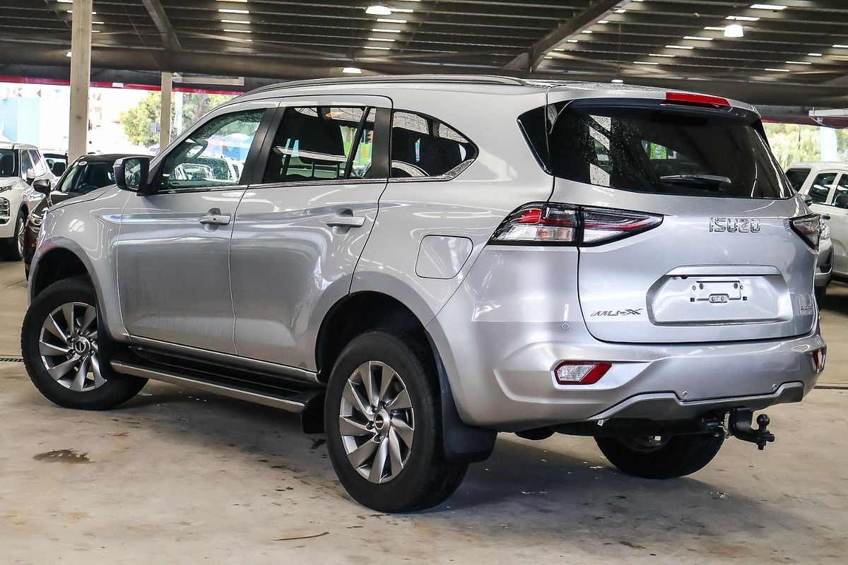 2022 Isuzu MU-X LS-U