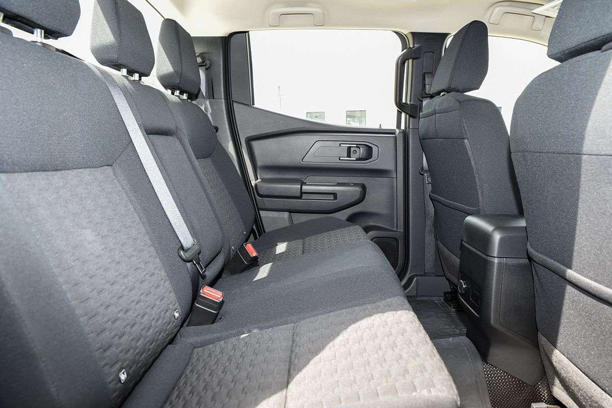 2025 Mitsubishi Triton GLX MV 4X4