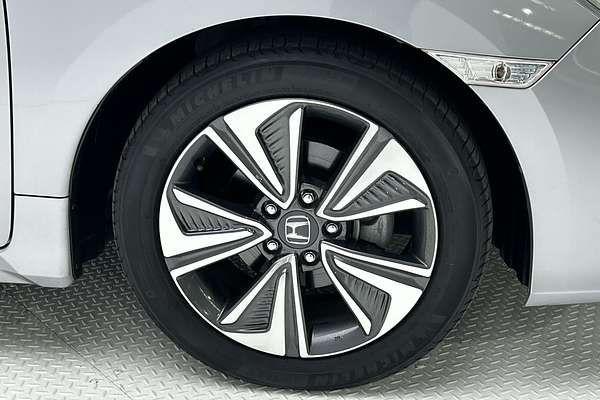 2019 Honda Civic VTi-L 10th Gen