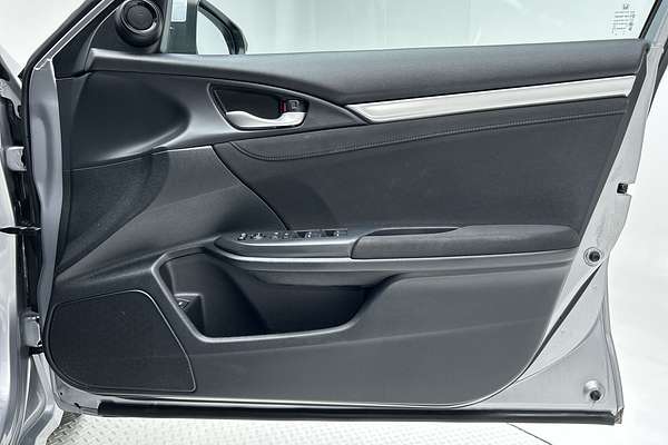 2019 Honda Civic VTi-L 10th Gen