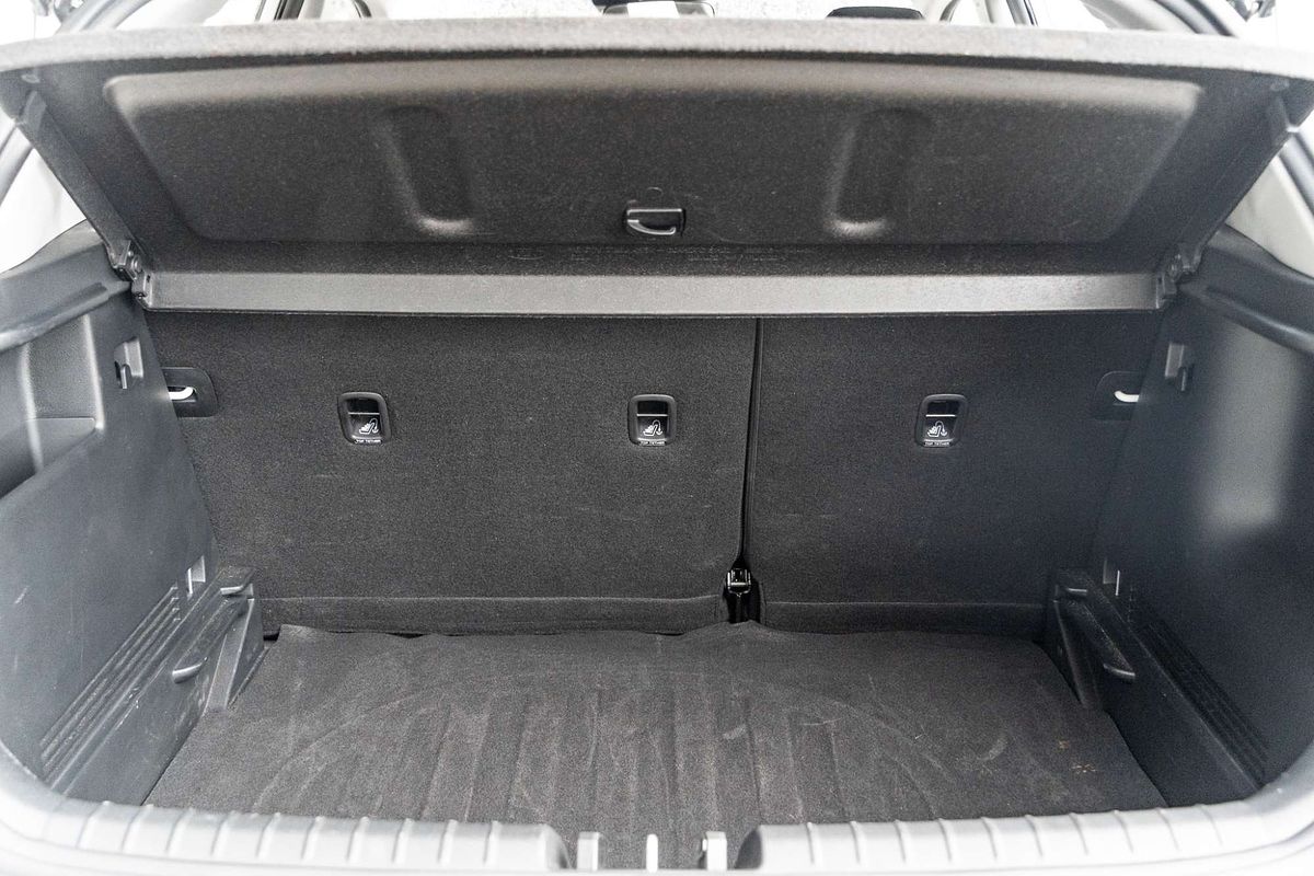 2024 Kia Stonic S YB