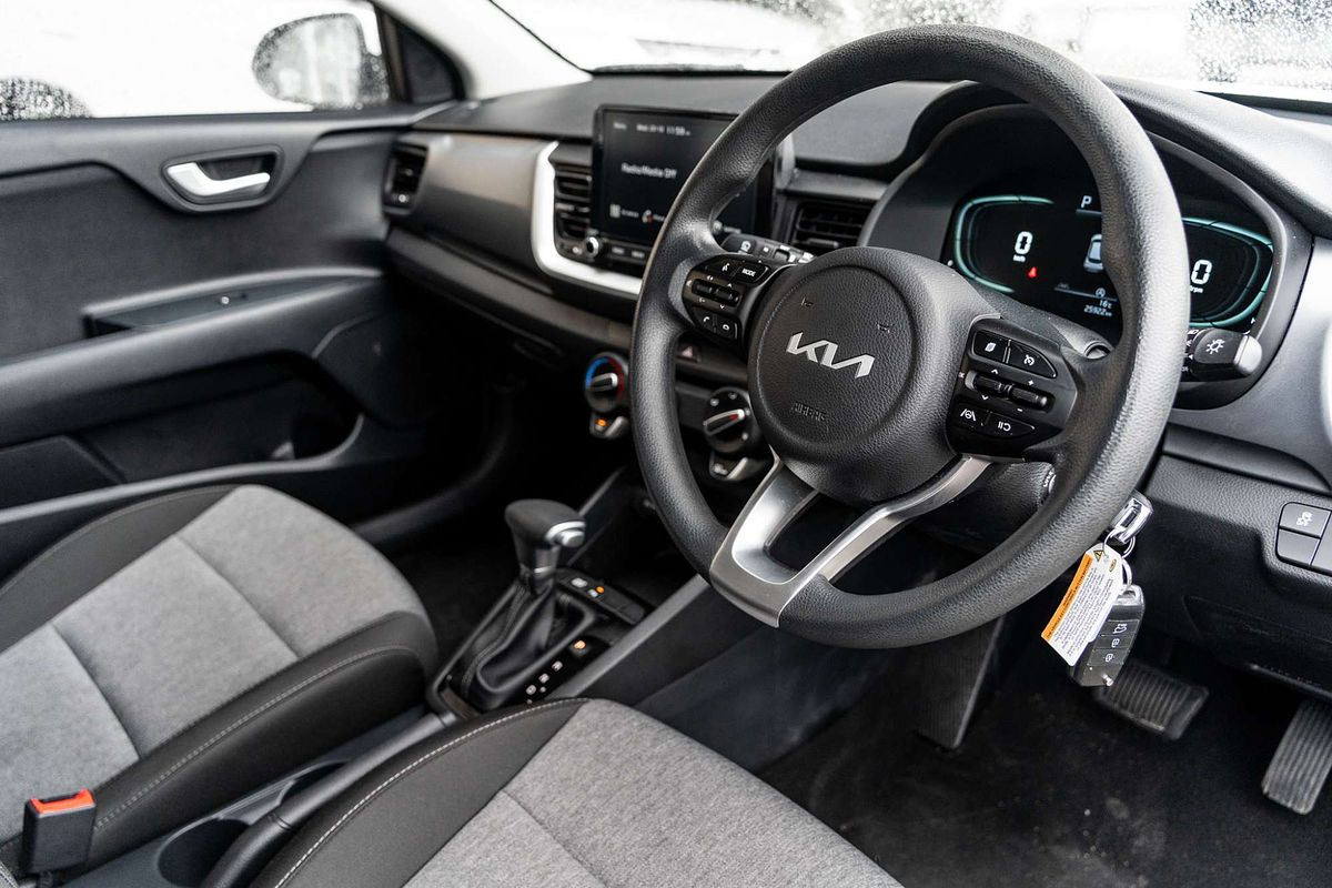 2024 Kia Stonic S YB