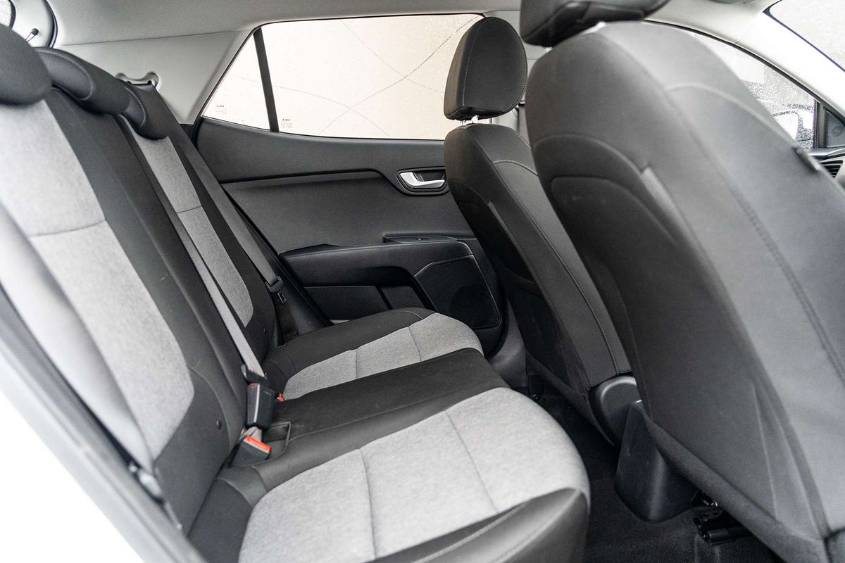 2024 Kia Stonic S YB