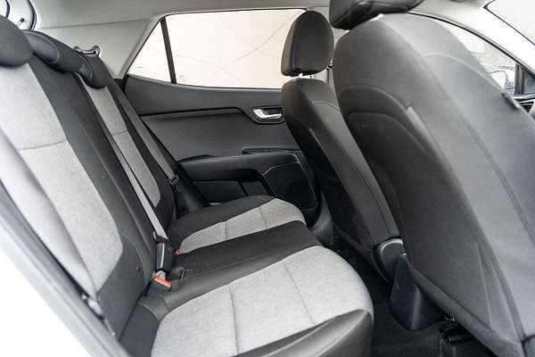 2024 Kia Stonic S YB