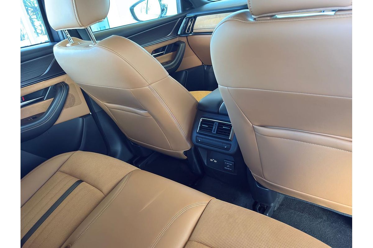 2025 Mazda CX-60 P50e Azami KH Series