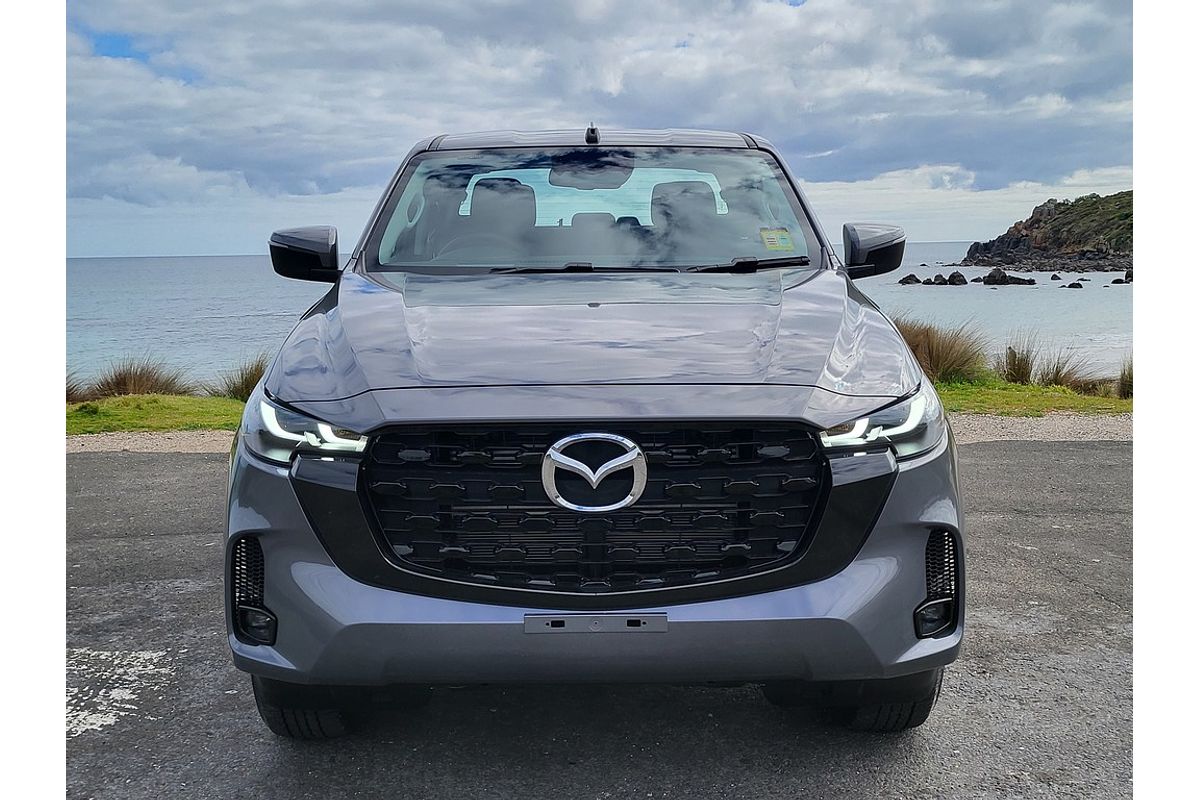 Mazda BT-50 H 6AUTO 3.0L DUAL CAB PICKUP XTR 4X4 Mazda BT-50 H 6AUTO 3.0L DUAL CAB PICKUP XTR 4X4