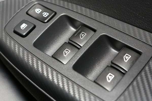 2024 Mitsubishi Eclipse Cross LS YB