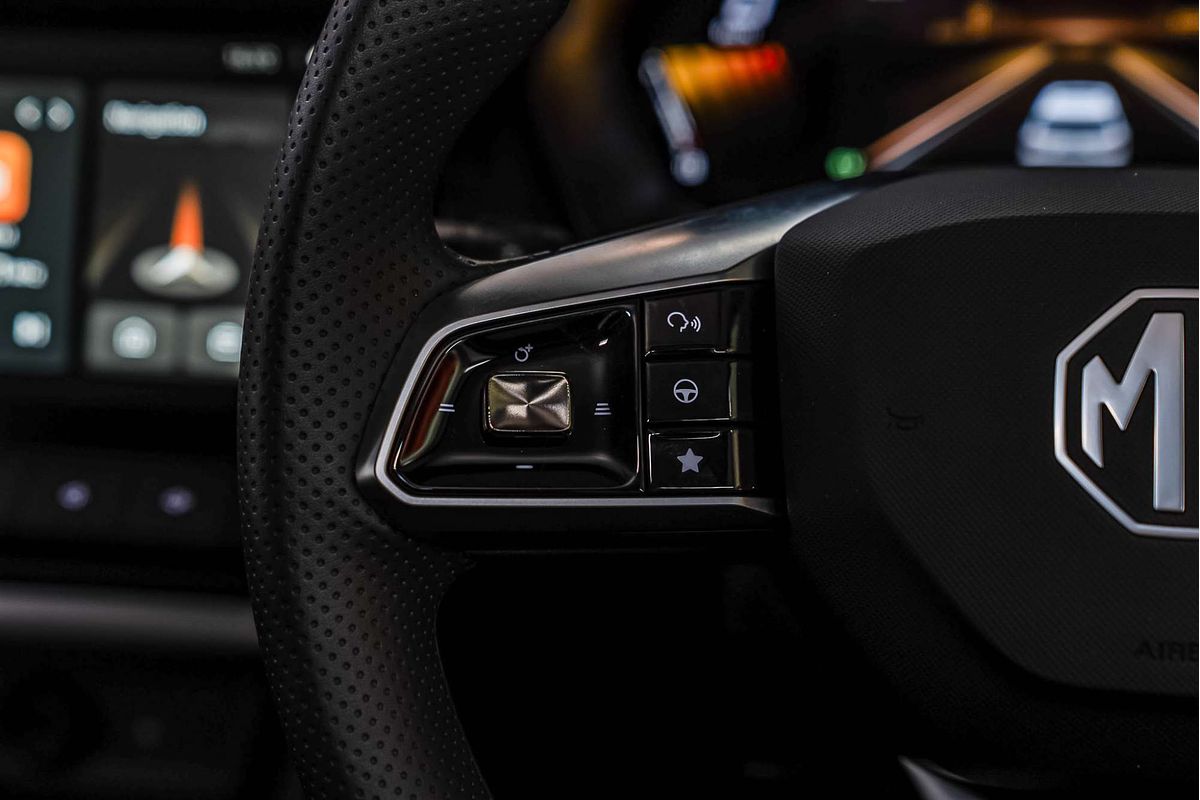 2025 MG ZS Essence ZS32