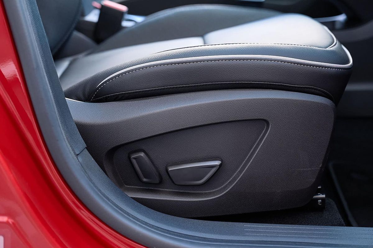 2025 Mitsubishi ASX Exceed XE