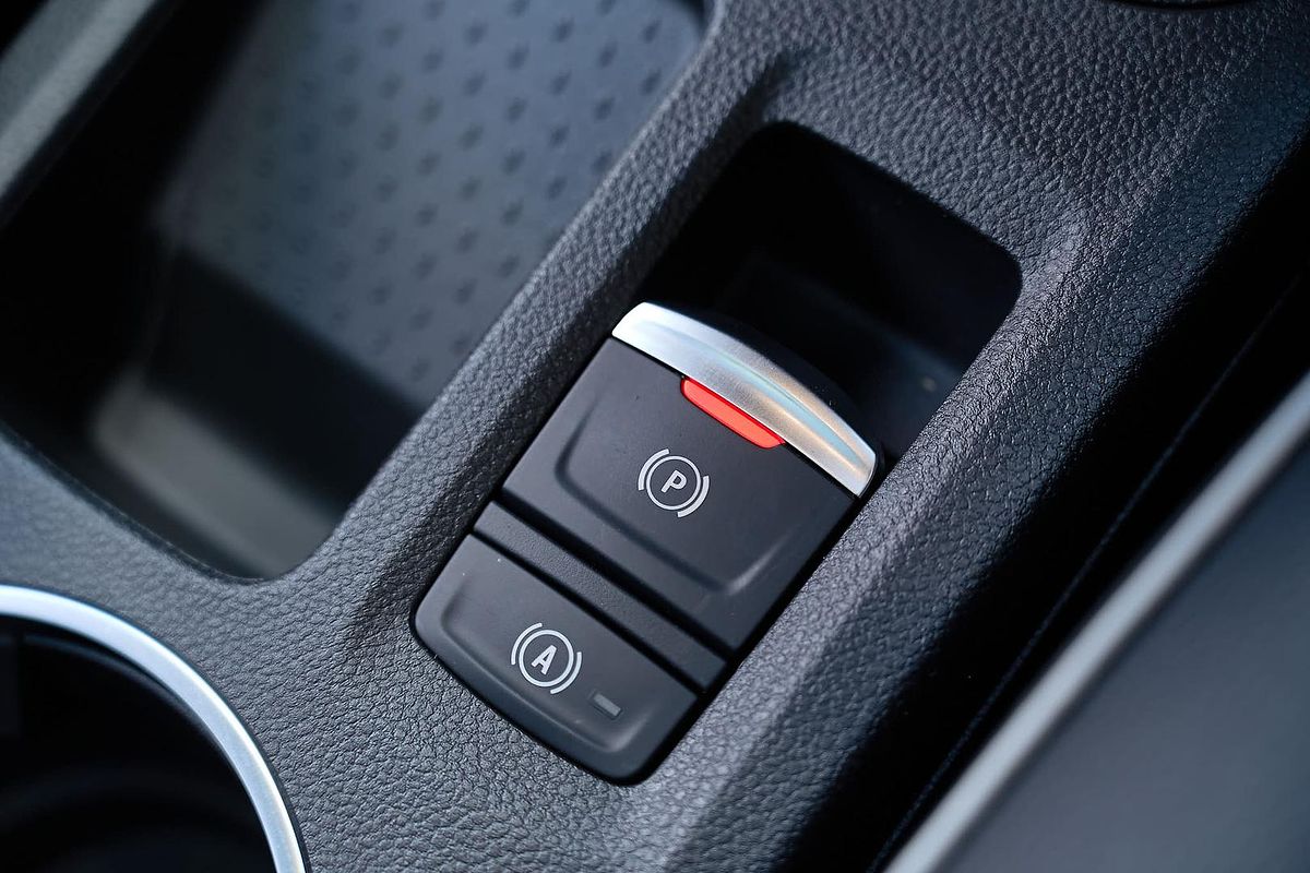 2025 Mitsubishi ASX Exceed XE