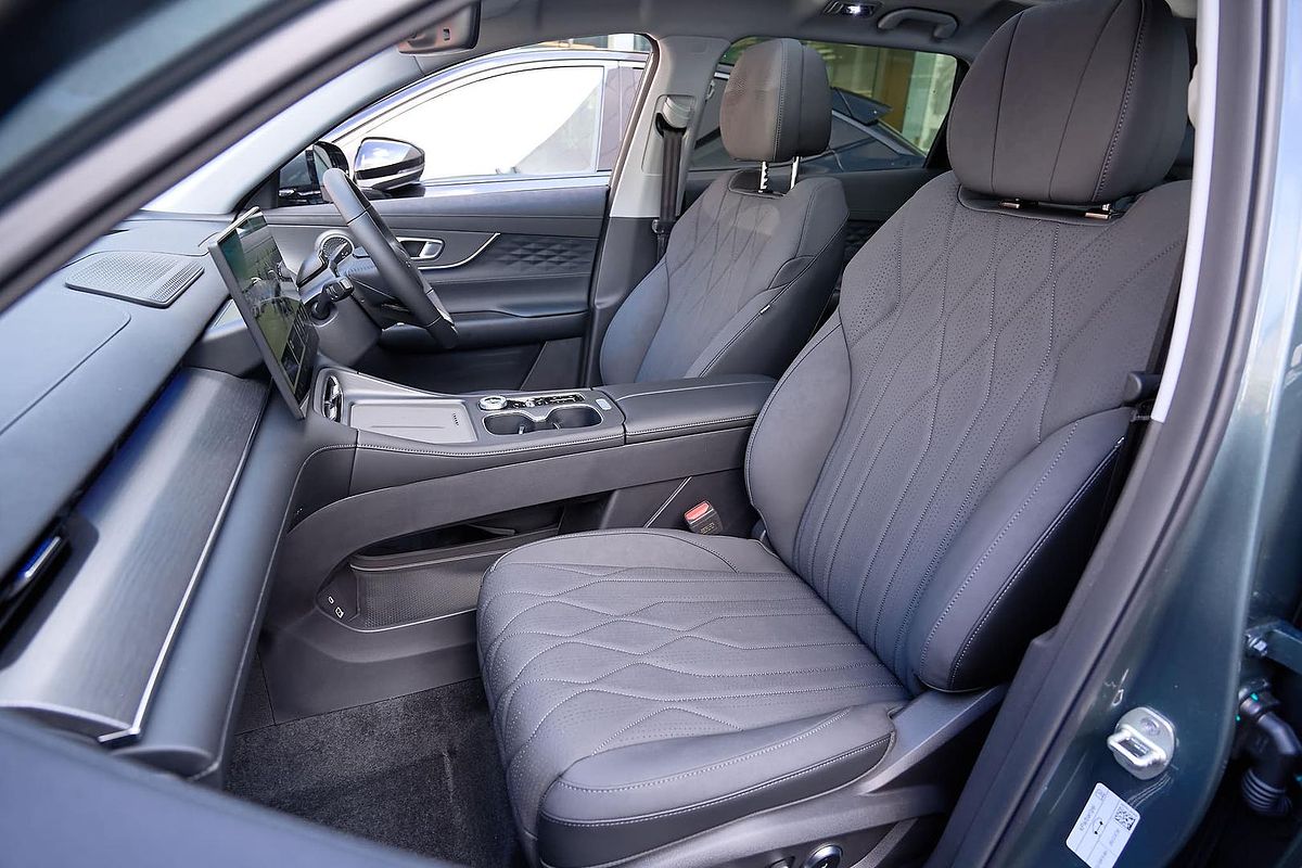 2025 Chery Tiggo 8 Super Hybrid Ultimate T31