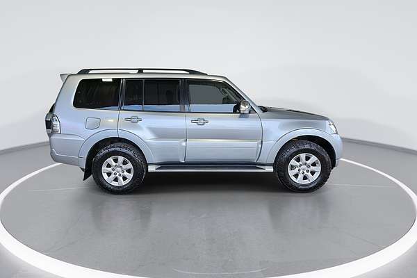 2017 Mitsubishi Pajero GLX NX