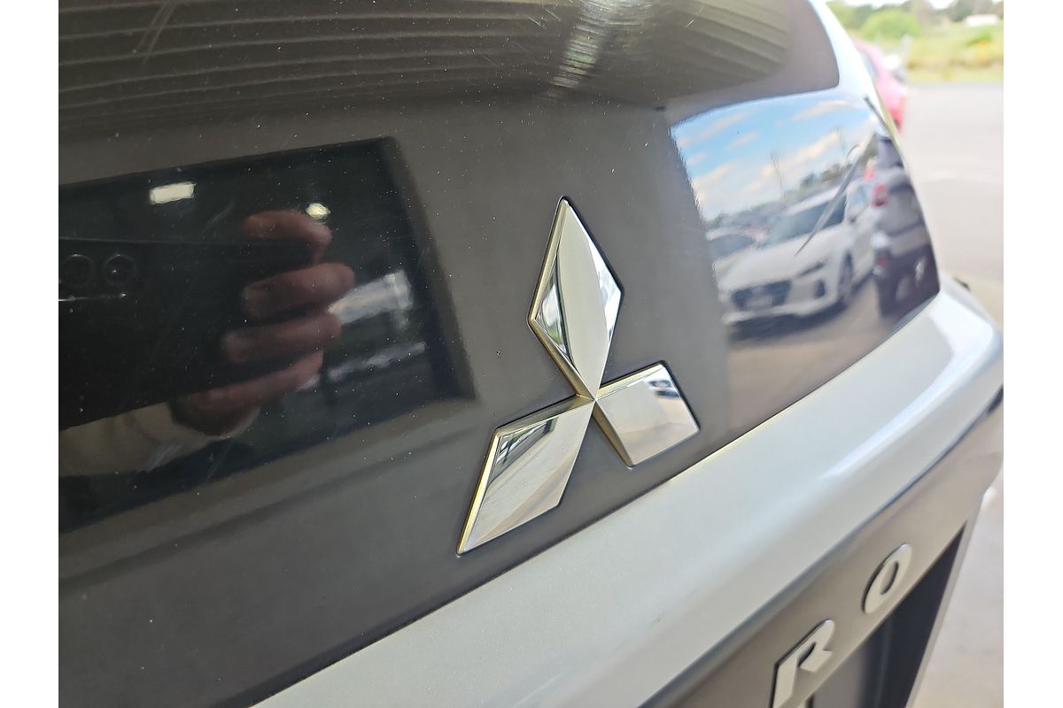 2017 Mitsubishi Pajero GLX NX