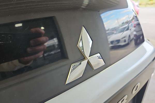 2017 Mitsubishi Pajero GLX NX