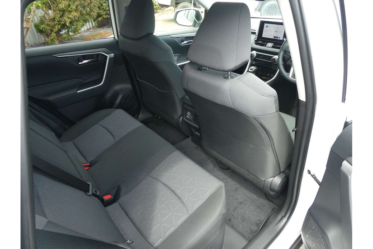 2025 Toyota RAV4 GXL AXAH52R