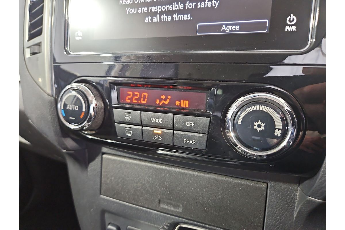 2017 Mitsubishi Pajero GLX NX