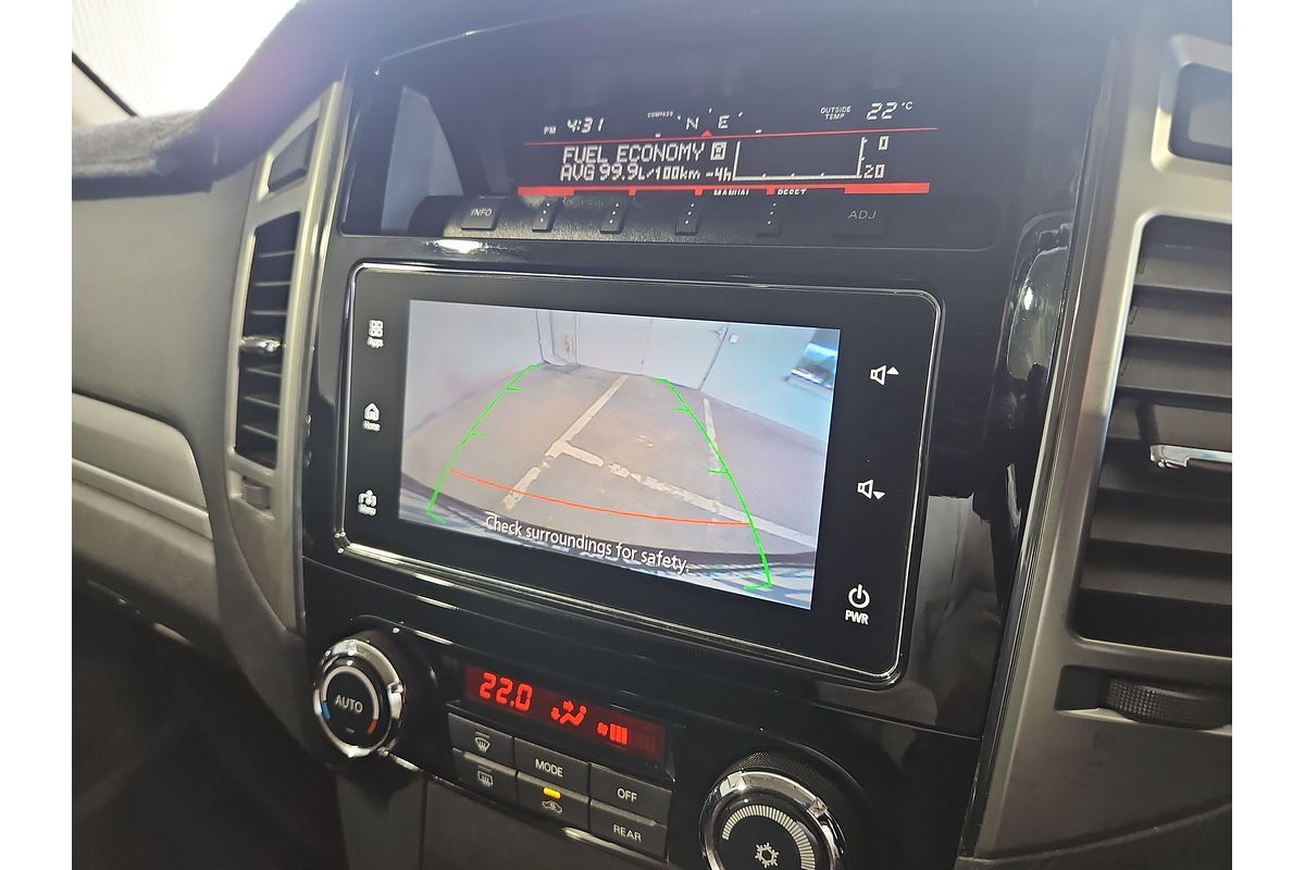 2017 Mitsubishi Pajero GLX NX