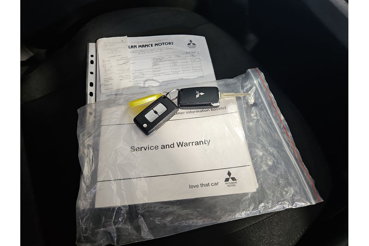 2017 Mitsubishi Pajero GLX NX