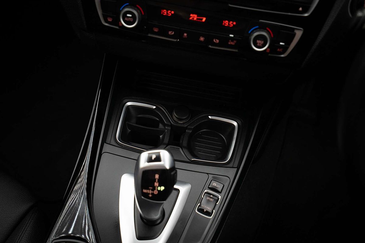 2015 BMW 1 Series 120i Sport Line F20 LCI