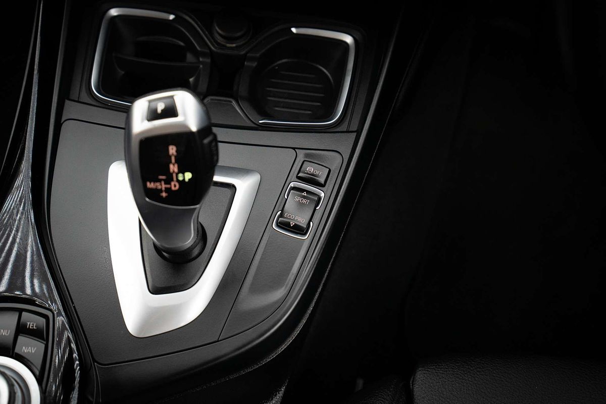 2015 BMW 1 Series 120i Sport Line F20 LCI