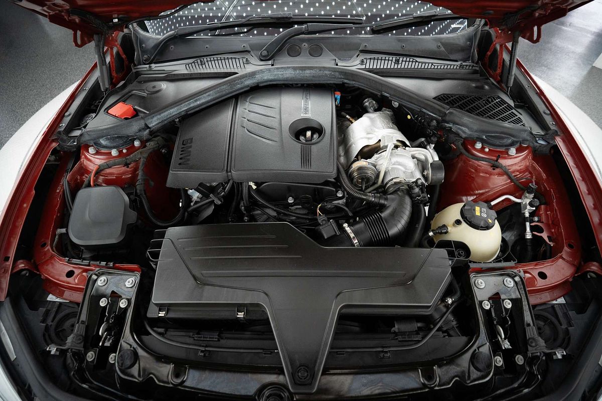 2015 BMW 1 Series 120i Sport Line F20 LCI